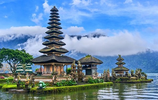 HOLIDAY IN BALI